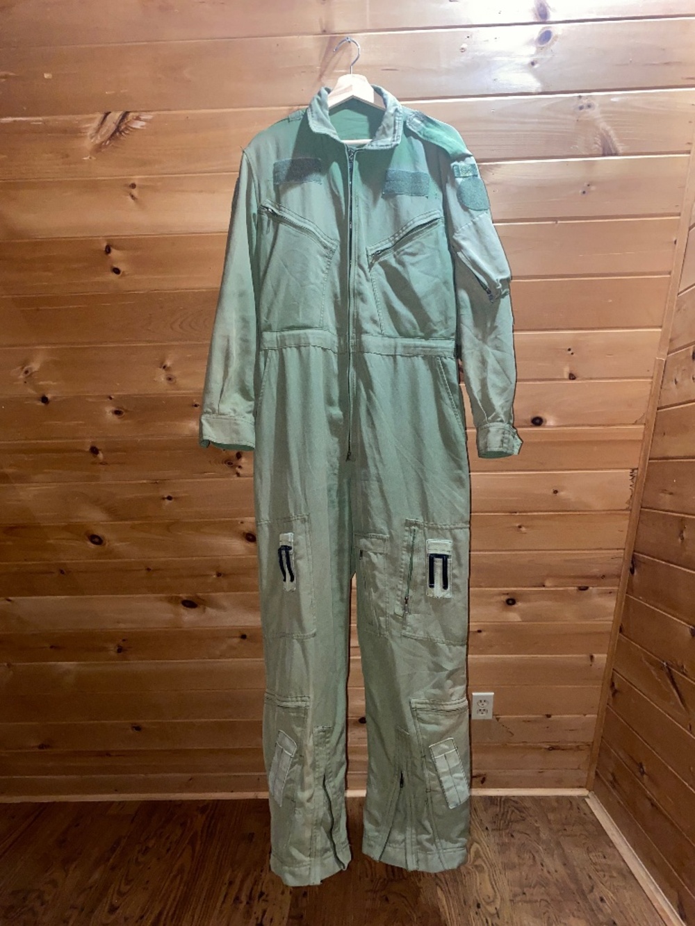 Canadian Armed Forces Flame Resistant Flight Suit Coveralls Size 70/40 (Medium)